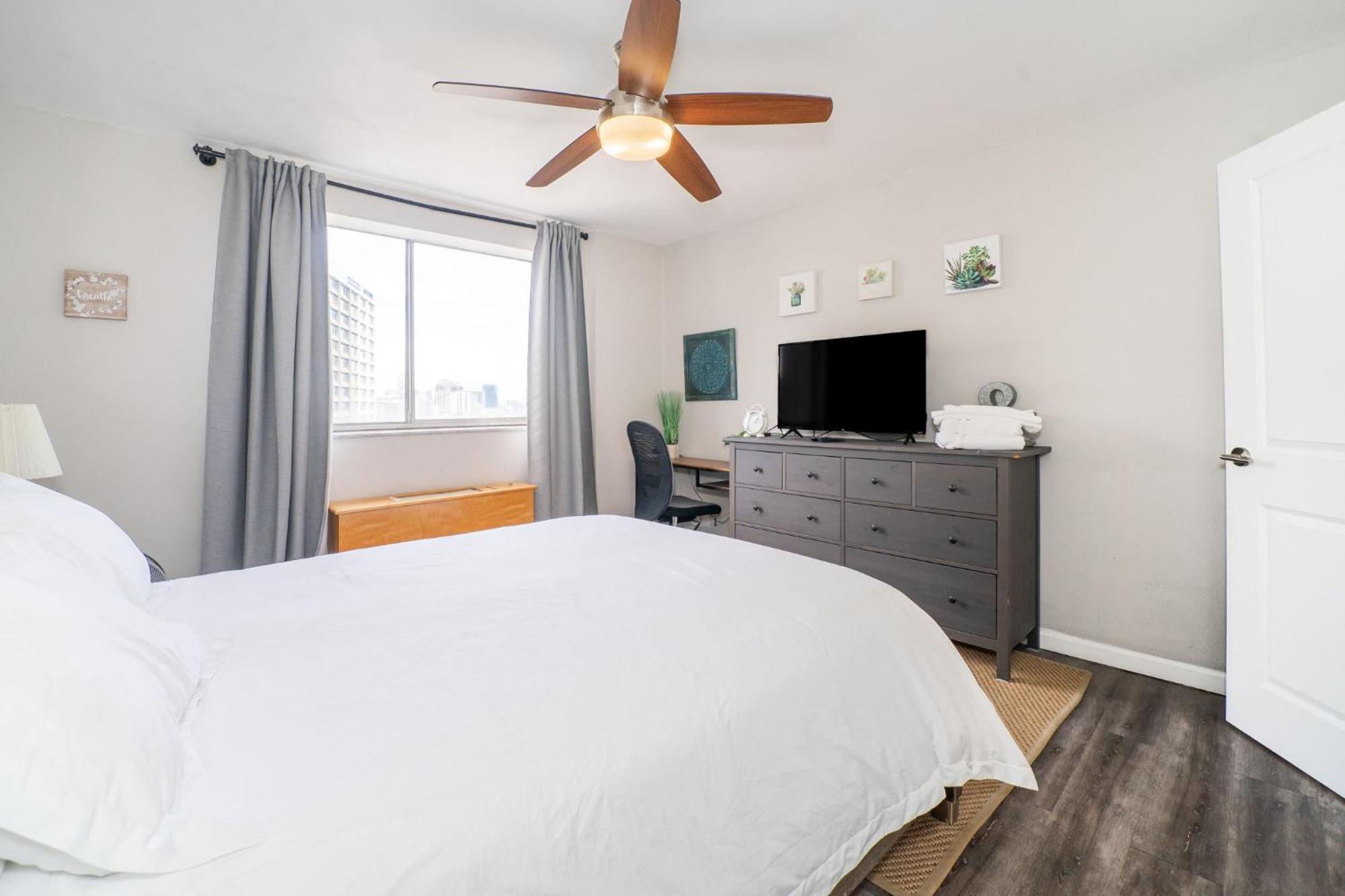 Welcoming Barn, 2 Bedroom & 1 Bath & Parking Атланта Екстер'єр фото